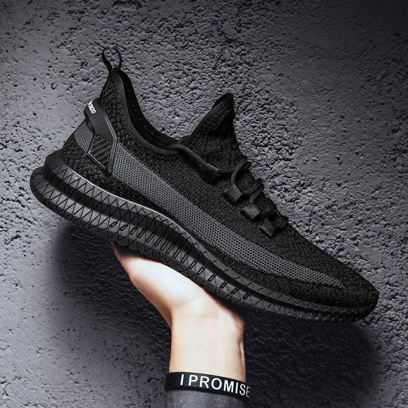 Men’s Lightweight Breathable Slip-On Running Shoes