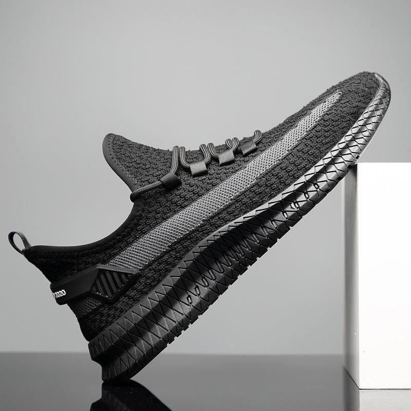 Men’s Lightweight Breathable Slip-On Running Shoes